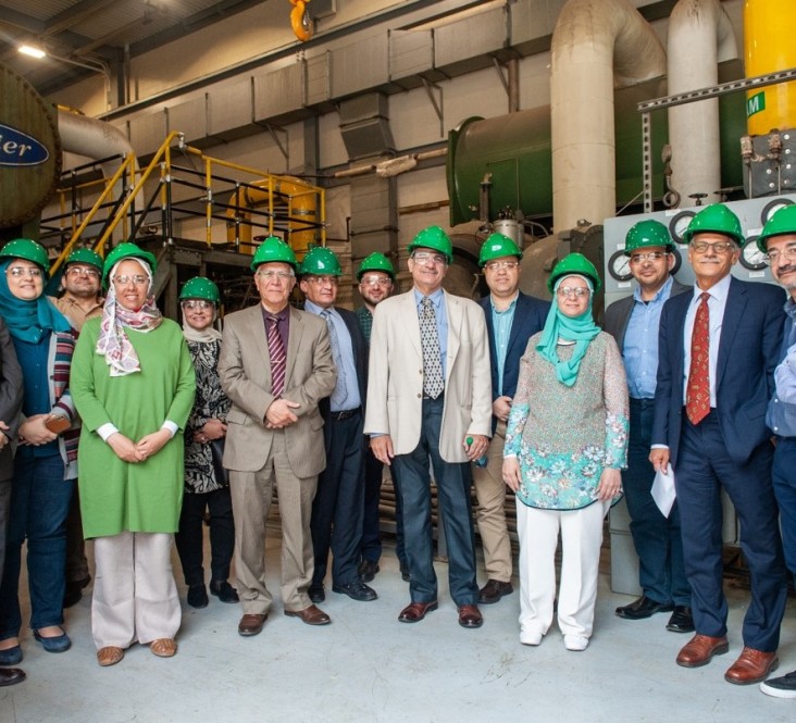 Egyptian scientists visit MIT on a study tour.