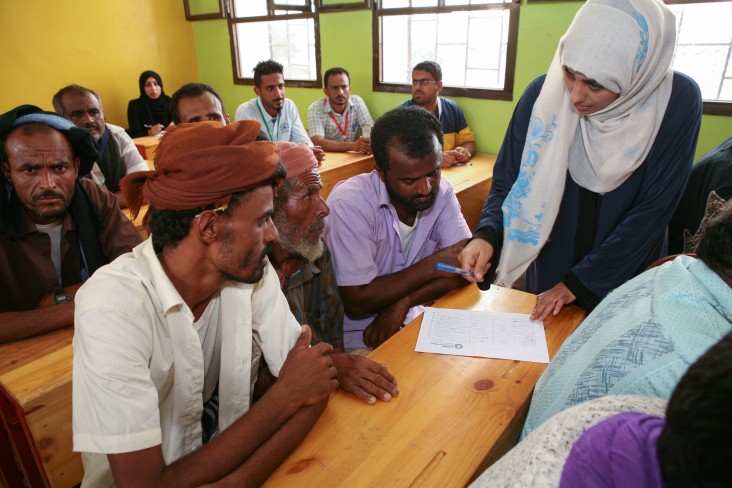 Meeting to establish community engagement committees in Lahj district.