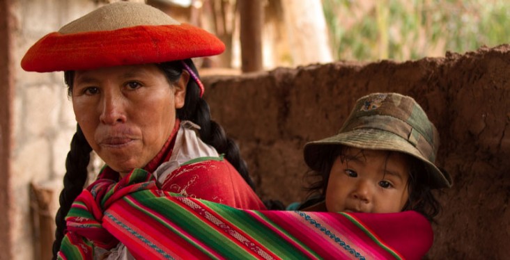 a mother and child from Peru