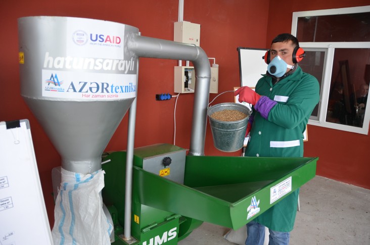 U.S., Azerbaijan Help Farmers Make Affordable Animal Feed in Imishli 