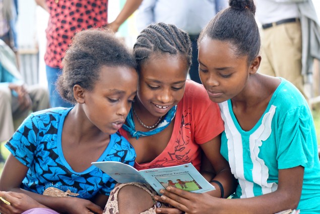 In October 2016, USAID launched the READ Community Outreach activity at Soyama Primary School. The activity will reach students in nearly 2,500 schools in the Amhara, Oromia, SNNP, Somali, and Tigray regions.