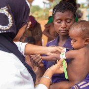 Health Agent Sougra Banou Myriam Issa takes care of a child affected by severe acute malnutrition in the Maroalipoty health center.