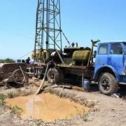 machinery in action to seal a non-operational well