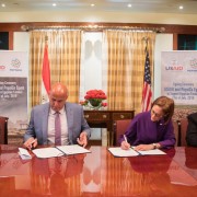 Representatives sign memorandum of understanding