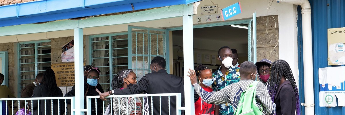 Over 200 young people gather at Mbagathi Hospital for the Youth HIV & AIDS Awareness day in August 2020. The event focused on empowering them to stay healthy.